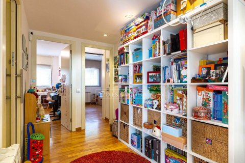 Dzīvoklis pārdošanā Esplugues de Llobregat, Barcelona, Spānijā 3 istabas, 192 m2 Nr. 160834 - attēls 27