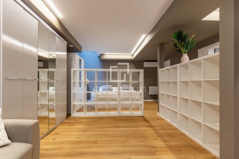 Villa pārdošanā Esplugues de Llobregat, Barcelona, Spānijā 3 istabas, 240 m2 Nr. 160836 - attēls 13