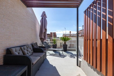 Villa pārdošanā Esplugues de Llobregat, Barcelona, Spānijā 3 istabas, 240 m2 Nr. 160836 - attēls 7