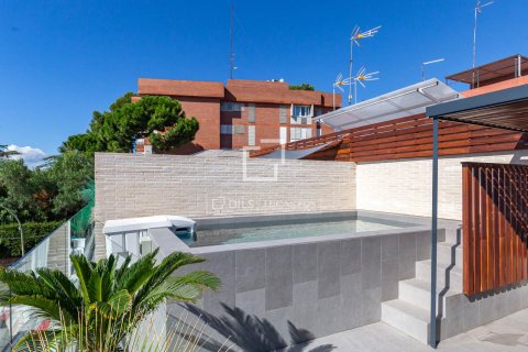 Villa pārdošanā Esplugues de Llobregat, Barcelona, Spānijā 3 istabas, 240 m2 Nr. 160836 - attēls 3