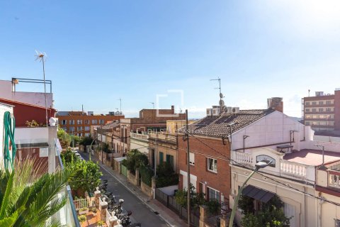 Villa pārdošanā Esplugues de Llobregat, Barcelona, Spānijā 3 istabas, 240 m2 Nr. 160836 - attēls 9