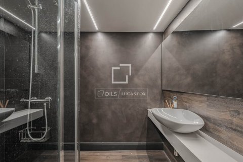 Apartament w Barcelona, Hiszpania 3 sypialnie, 212 mkw. nr 160835 – zdjęcie 27