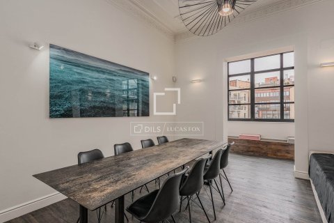 Apartament w Barcelona, Hiszpania 3 sypialnie, 212 mkw. nr 160835 – zdjęcie 8