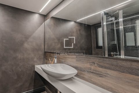 Apartament w Barcelona, Hiszpania 3 sypialnie, 212 mkw. nr 160835 – zdjęcie 28