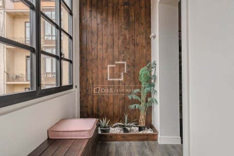 Apartament w Barcelona, Hiszpania 3 sypialnie, 212 mkw. nr 160835 – zdjęcie 15