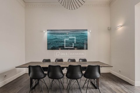 Apartament w Barcelona, Hiszpania 3 sypialnie, 212 mkw. nr 160835 – zdjęcie 9