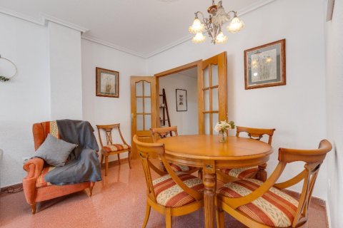 Продажа квартиры в Торревьеха, Аликанте, Испания 2 спальни, 105м2 №145432 - фото 12