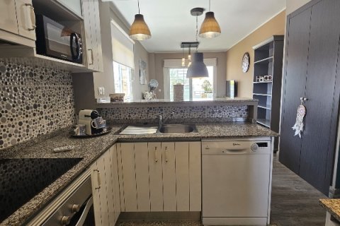 Huoneisto myytävänä Punta Prima, Alicante, Espanja, 2 makuuhuonetta, 67 m2 No. 145428 - kuva 7