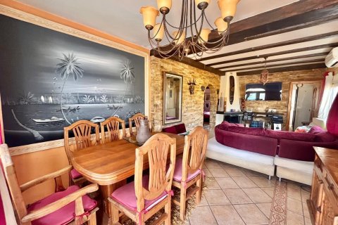 Продажа виллы в Лос Балконес, Аликанте, Испания 2 спальни, 120м2 №155937 - фото 10