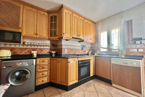 Продажа виллы в Лос Балконес, Аликанте, Испания 2 спальни, 120м2 №155937 - фото 15