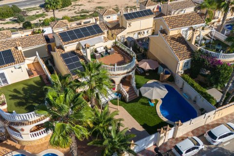 Villa à vendre à Santa Pola, Alicante, Espagne, 6 chambres, 262 m2 No. 155939 - photo 27