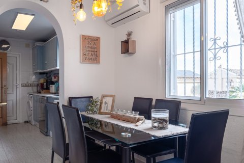 Villa à vendre à Santa Pola, Alicante, Espagne, 6 chambres, 262 m2 No. 155939 - photo 9