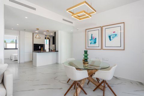 Bungalow w San Miguel de Salinas, Alicante, Hiszpania 3 sypialnie, 92 mkw. nr 188667 – zdjęcie 10