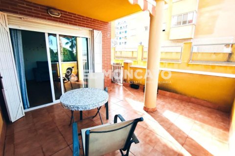 Продажа квартиры в Гуардамар-дель-Сегура, Аликанте, Испания 2 спальни, 75м2 №183813 - фото 2
