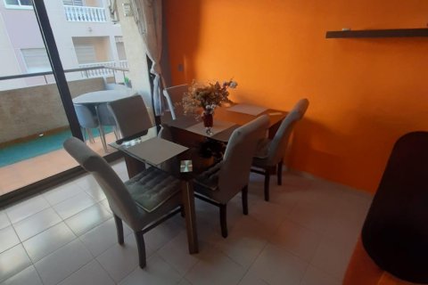 Wohnung zum Verkauf in Torrevieja, Alicante, Spanien 3 Schlafzimmer, 1 m2 Nr. 183816 - Foto 7