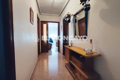 Продажа квартиры в Альморади, Аликанте, Испания 4 спальни, 111м2 №183815 - фото 9
