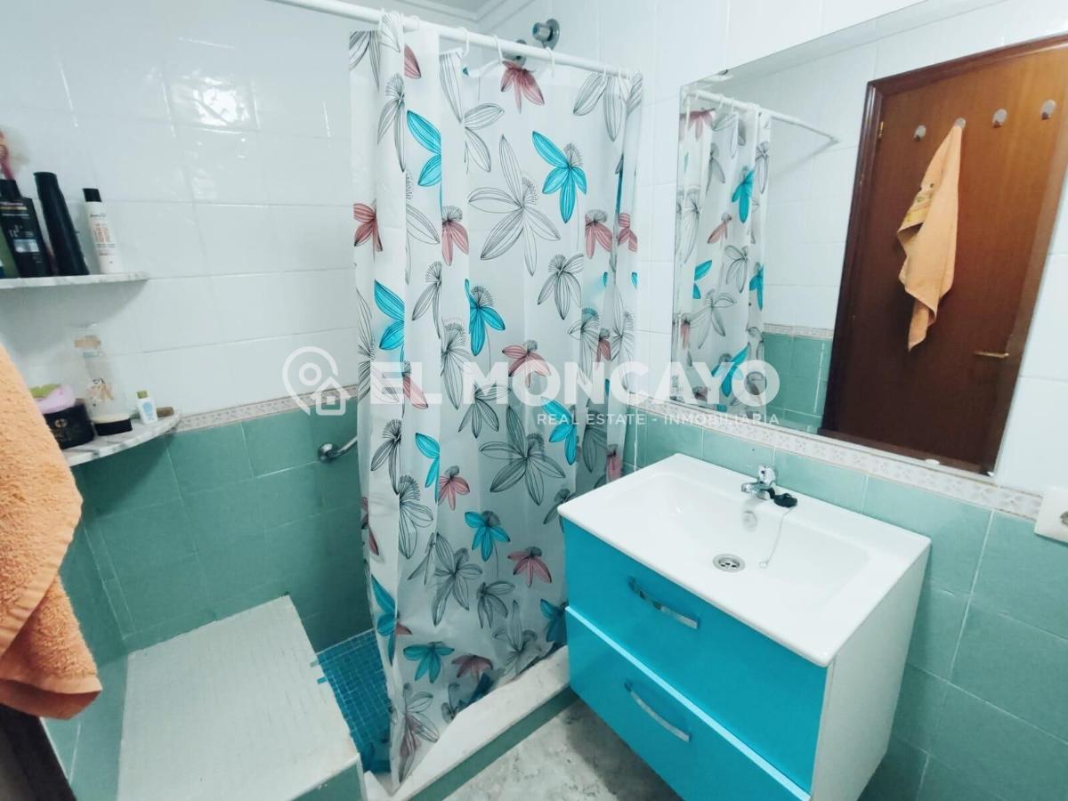 Квартира в Альморади, Аликанте, Испания 4 спальни, 111м2 №183815