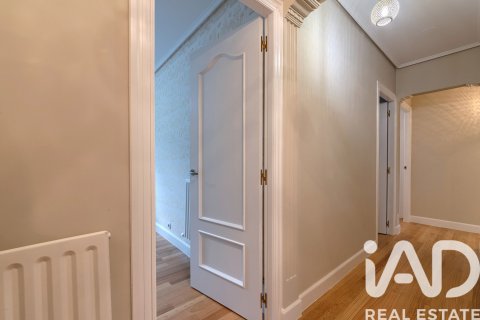 Wohnung zum Verkauf in Bilbao, Biscay, Spanien 3 Schlafzimmer, 76 m2 Nr. 192148 - Foto 2