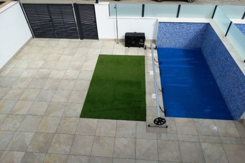 Kaupunkipientalo myytävänä Pilar de la Horadada, Alicante, Espanja, 3 makuuhuonetta, 116 m2 No. 142786 - kuva 19