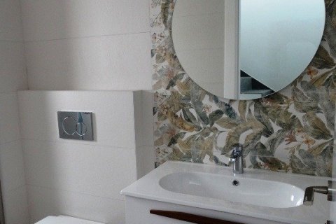 Kaupunkipientalo myytävänä Pilar de la Horadada, Alicante, Espanja, 3 makuuhuonetta, 116 m2 No. 142786 - kuva 17