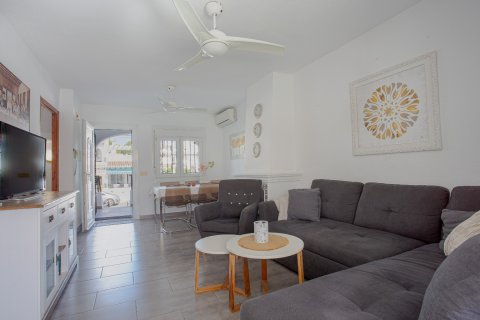 Villa zum Verkauf in Alicante, Spanien 3 Schlafzimmer, 107 m2 Nr. 140319 - Foto 4