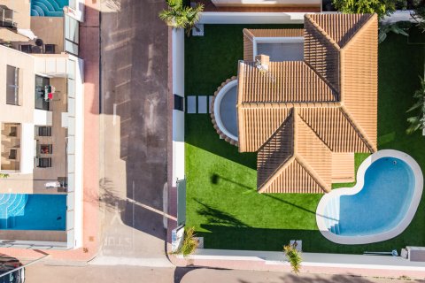 Villa in vendita a Alicante, Spagna 3 camere da letto, 109 mq. N° 146758 - foto 5