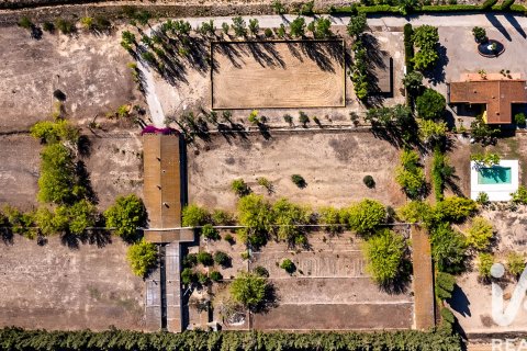 Talo myytävänä Castellvi de la Marca, Barcelona, Espanja, 4 makuuhuonetta, 600 m2 No. 152270 - kuva 3