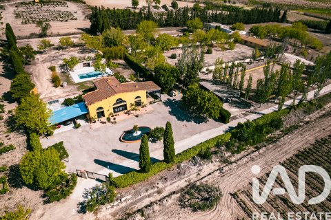 Дом в Кастельви-де-ла-Марка, Барселона, Испания 4 спальни, 600м2 №152270