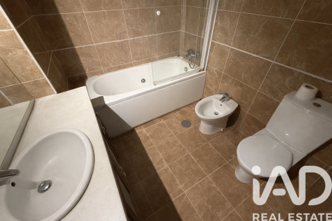 Huoneisto myytävänä Estepona, Malaga, Espanja, 1 makuuhuone, 126 m2 No. 152265 - kuva 15