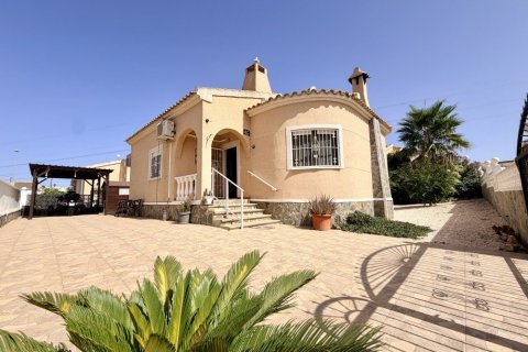 Villa à vendre à Benijofar, Alicante, Espagne, 3 chambres, 112 m2 No. 195461 - photo 3