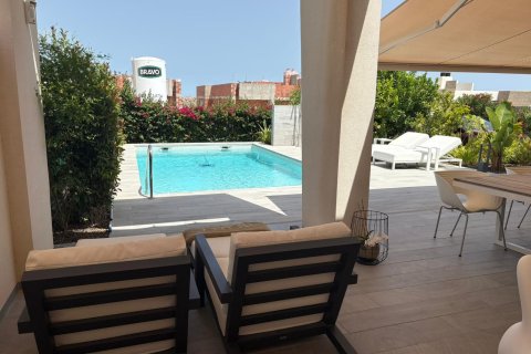 Villa till salu Algorfa, Alicante, Spanien 2 sovrum, 132 kvm. Nr. 139472 - foto 11