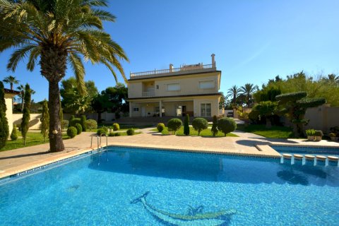 Villa till salu Alicante, Spanien 9 sovrum, 511 kvm. Nr. 139475 - foto 2