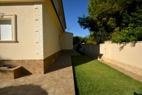Villa till salu Alicante, Spanien 9 sovrum, 511 kvm. Nr. 139475 - foto 24