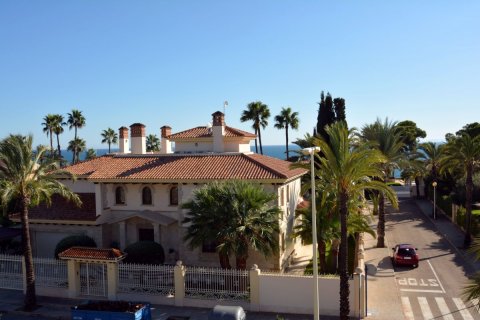 Villa till salu Alicante, Spanien 9 sovrum, 511 kvm. Nr. 139475 - foto 3