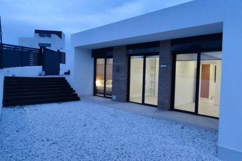 Villa till salu Ciudad Quesada, Alicante, Spanien 3 sovrum, 150 kvm. Nr. 139473 - foto 28
