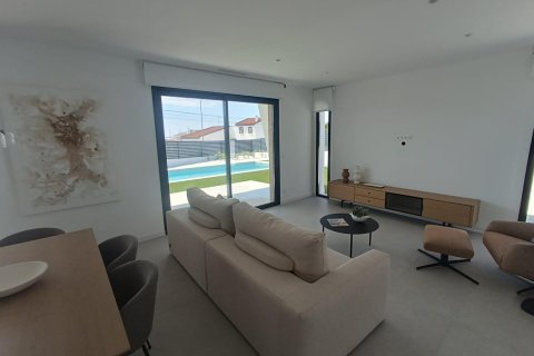 Villa till salu Ciudad Quesada, Alicante, Spanien 3 sovrum, 150 kvm. Nr. 139473 - foto 15