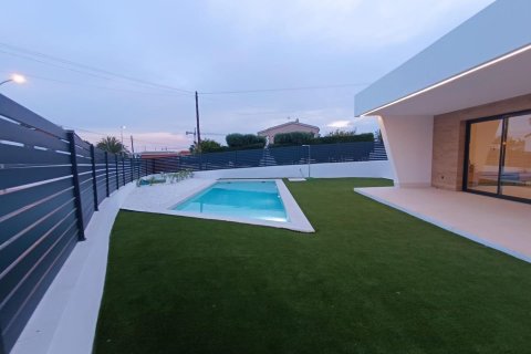 Villa till salu Ciudad Quesada, Alicante, Spanien 3 sovrum, 150 kvm. Nr. 139473 - foto 29