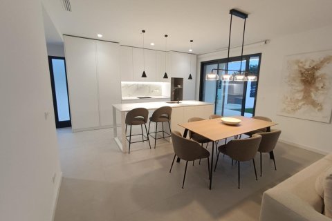 Villa till salu Ciudad Quesada, Alicante, Spanien 3 sovrum, 150 kvm. Nr. 139473 - foto 13