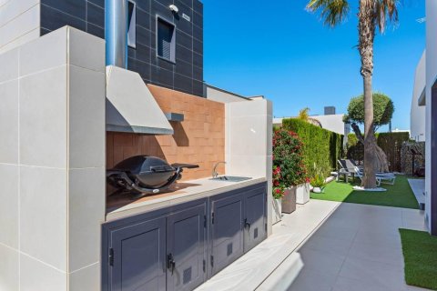 Villa till salu Dehesa De Campoamor, Alicante, Spanien 4 sovrum, 322 kvm. Nr. 139470 - foto 27
