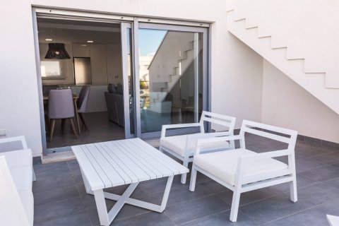 Huoneisto myytävänä Alicante, Espanja, 2 makuuhuonetta, 66 m2 No. 183559 - kuva 16