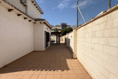 Villa à vendre Alicante, Espagne, 4 chambres, 154 m2 No. 139338 - photo 26