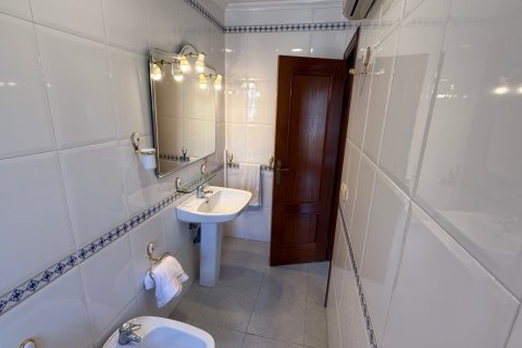 Villa à vendre Alicante, Espagne, 4 chambres, 154 m2 No. 139338 - photo 10