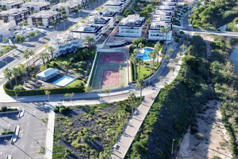 Apartament w Mil Palmeras, Alicante, Hiszpania 2 sypialnie, 90 mkw. nr 142490 – zdjęcie 13