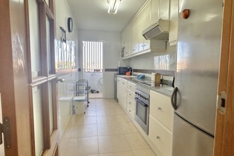 Apartament w Mil Palmeras, Alicante, Hiszpania 2 sypialnie, 90 mkw. nr 142490 – zdjęcie 21