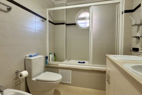 Apartament w Mil Palmeras, Alicante, Hiszpania 2 sypialnie, 90 mkw. nr 142490 – zdjęcie 7