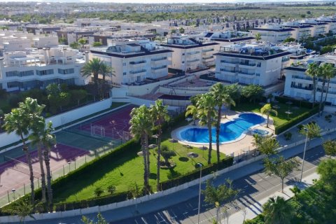 Apartament w Mil Palmeras, Alicante, Hiszpania 2 sypialnie, 90 mkw. nr 142490 – zdjęcie 1