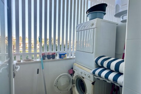 Apartament w Mil Palmeras, Alicante, Hiszpania 2 sypialnie, 90 mkw. nr 142490 – zdjęcie 23