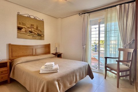 Apartament w Mil Palmeras, Alicante, Hiszpania 2 sypialnie, 90 mkw. nr 142490 – zdjęcie 2