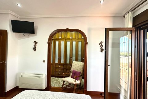 Townhouse à vendre à La Siesta, Alicante, Espagne, 4 chambres, 260 m2 No. 142494 - photo 11