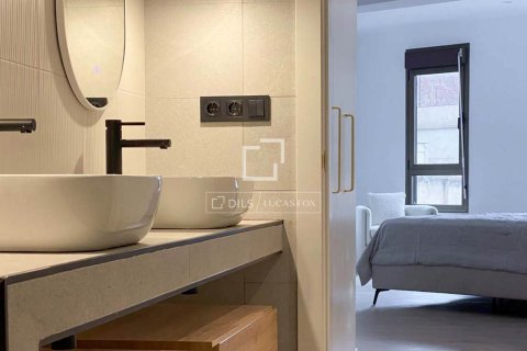 Apartment à vendre à Barcelona, Espagne, 4 chambres, 197 m2 No. 150215 - photo 24